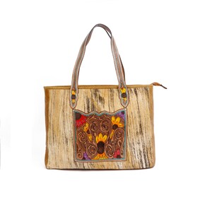 Bolso tote de cuero repujado hecho a mano, bolso de hombro con estampado floral estilo western, bolso bohemio con girasoles para mujer, bolso grande de cuero para uso diario.