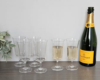Set of Six Champagne Flutes, Stemmed Cocktail Glasses Vintage Barware Set