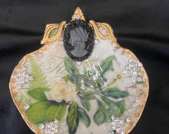 Shell ring dish, decoupaged with vintage jewels.