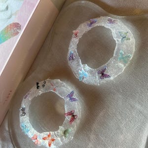 Seventeen Caratbong Island Crown