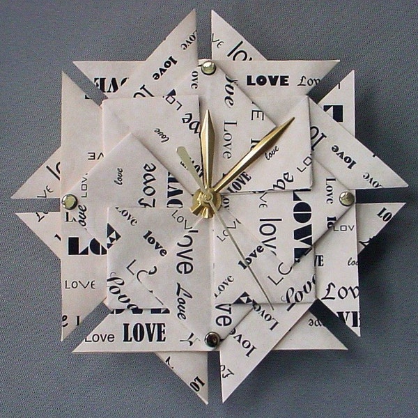 Memorable 1st Anniversary Gift, Paper 1st Anniversary Gift, One Year Anniversary, Anniversary Gift For Him Or Her - Love Origami Clock