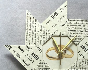 Personalized Origami Anniversary Clock: Golden Rings, Names & Date