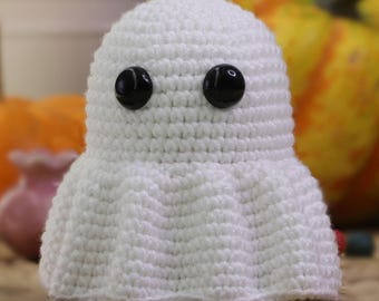 Ghost Amigurumi Crochet Pattern - Easy DIY Halloween Craft for Spooky Decor and Gift Inspiration to Make Your Celebrations Extra Special