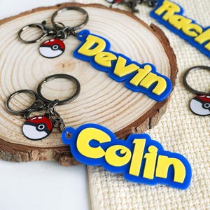 Porte-clés personnalisé nom Pokémon, breloque sac à dos personnalisé, porte-nom pour bagage/boîte à lunch, cadeau pour enfant, porte-nom pour garçon