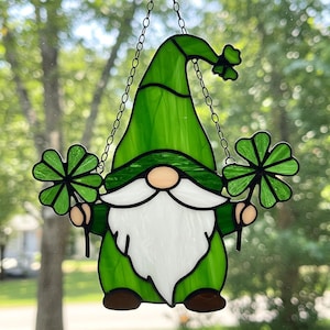Gnome With 4 Leaf Clover Stained Glass Pattern, Gnome Patrick's Day Glass Suncatcher Pattern, Modern Suncatcher, DIY Stained Glass