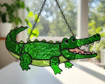 Crocodile Stained Glass Pattern Digital Download, Crocodile Suncatcher Pattern, Modern Suncatcher, DIY Stained Glass Pattern, Hanging Decor