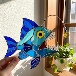 Blue Angler Fish Stained Glass Suncatcher, Underwater Sea Creature Stained Glass Pattern PDF, Marine Wildlife Gift Idea, DIY Stained Glass
