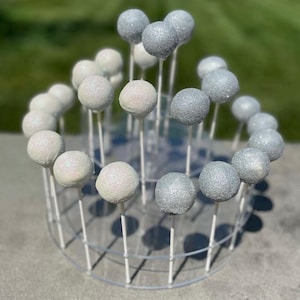 Cake pops/bridal shower cake pops/wedding cake pops/custom cake pops/custom favors/bridal shower favors/wedding favors/wedding desserts