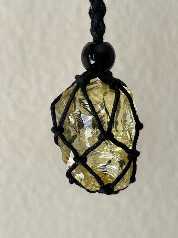 Andara crystal Light Yellow+White Stone holder