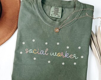 Comfort Colors Social Worker Shirt, Gift For Social Worker, Daisy Social Worker T-shirt, Social Worker Gifts, School Counselor Shirts