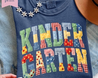 Camiseta de imitación de retazos para maestra de jardín de infantes, regalo de regreso a clases, camiseta del equipo de jardín de infantes, camiseta del equipo de maestros, regalo de jardín de infantes