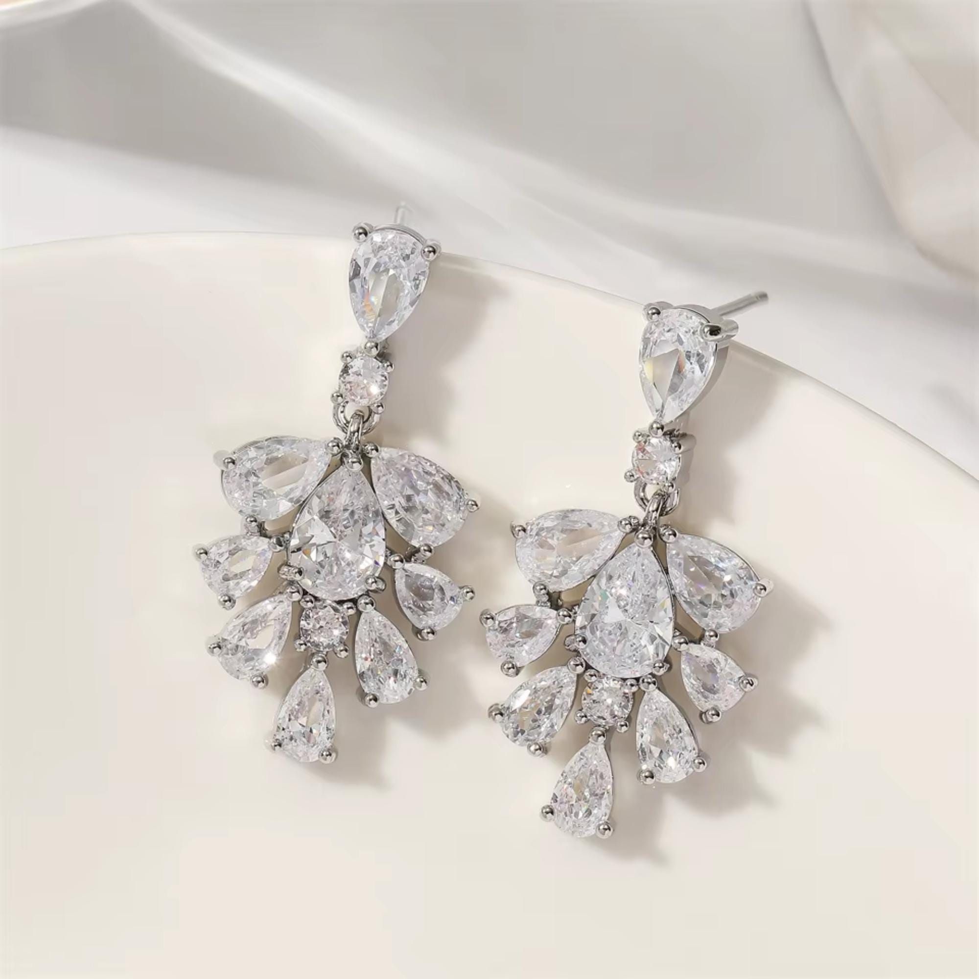 Boucles D'oreilles Argent Longues EDIBAZZAR - Avec Zircons Cubes, Pour Mariage Ou Soirée