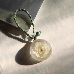 Handmade Flower Keychain, Jasmine Flower Gift, Jasmine Nature Flower Ornaments, Handmade Jewelry, Christmas Gift, Wedding Favor