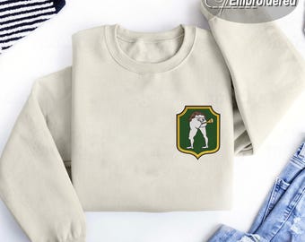 Sudadera bordada de Kingdom Come: Deliverance 2: Cuello redondo con el escudo de KCD