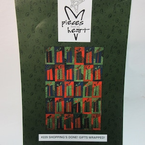 Pieces From My Heart Christmas Gifts Wrapped Quilting Pattern 48&quot;x70&quot; New uncut condition