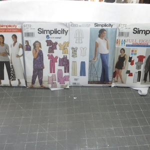 Simplicity Patterns: Full Figure 4632, 9772,8393,8772