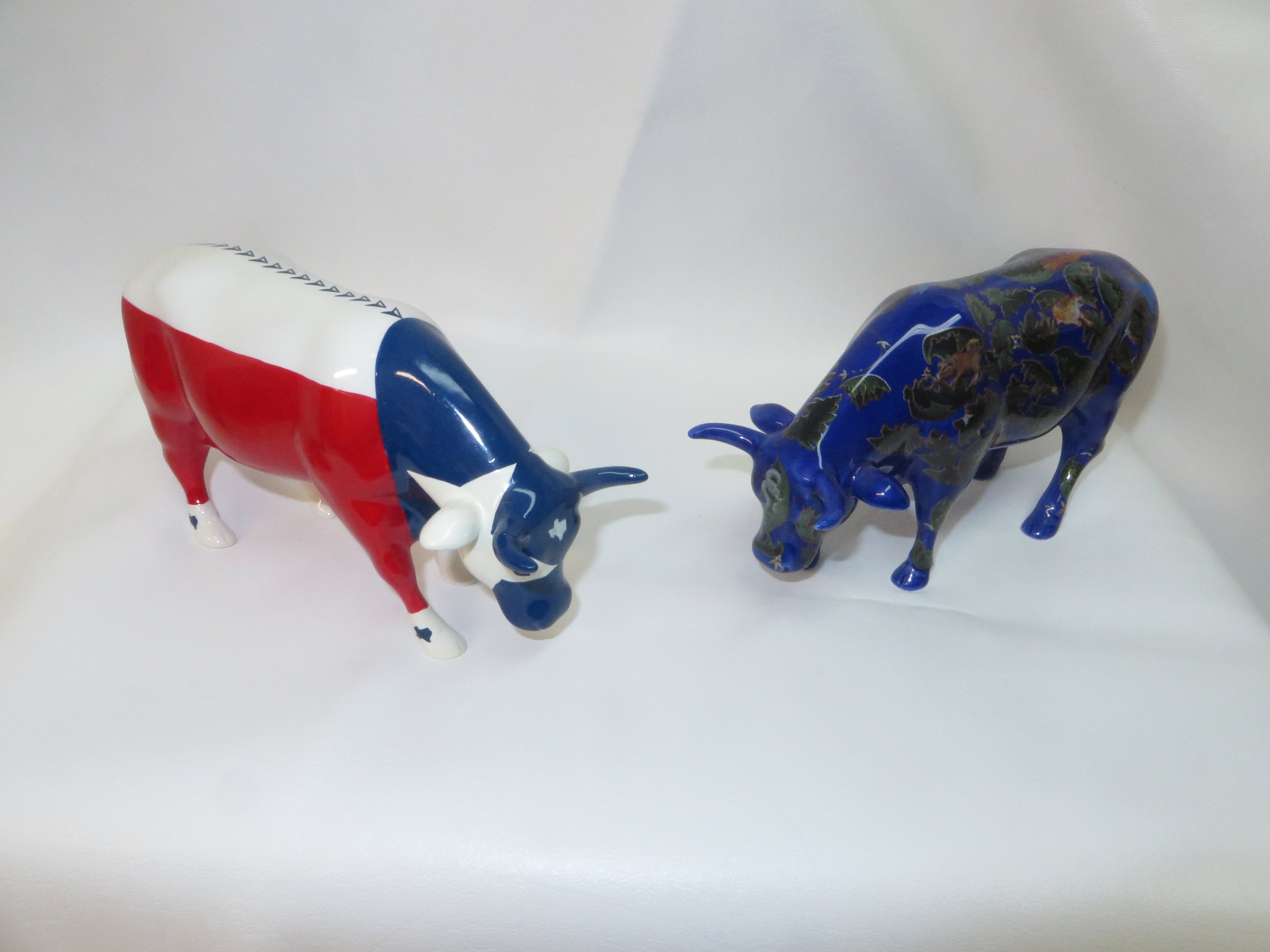 Cows on Parade Figurines: Mooooving Flag of Texas 2002 , for Every