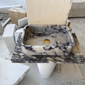 Calacatta Viola Marmor Waschbecken: Antike Gästetoilette Wandhalterung