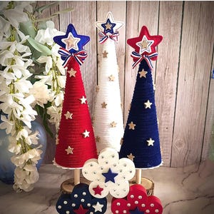 4th of July Decor Hand wrapped Chunky Chenille Yarn 3 piece Tabletop Tree Set / Red, White & Blue / USA / Patriotic Decorations