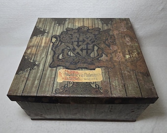 Vintage Biscuit Tin Huntley & Palmers Biscuits London England Lion Unicorn Crest