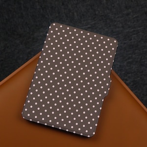 Brunrosa prickigt Kindle-skal, Paperwhite 6,8"/7" fodral, Kindle 10:e 11:e, personanpassat Kindle Paperwhite-fodral, helt nytt Kindle-skal 2026