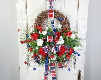 Fourth of July Grapevine Wreath for Front Door with Geraniums and Bow, USA Patriotic Summer Patio Wreaths, Memorial Day Wreath