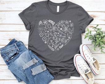 Flower Heart T-shirt, Tshirt for Florists, Shirt for Flower Lovers, Gardners Shirt, Wreath Making Tee