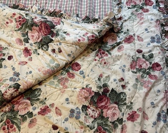 VTG KING Comforter Martex Floral Pink Rose Plaid Reversible Ruffle Trim Cottage