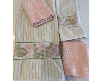 VTG Bathroom Towel Lot 4 Avocado Green Pink Floral Strip Bath Hand Wash Retro