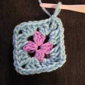 Traditional Granny Square Pattern