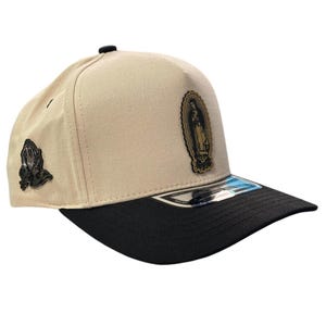 Guadalupe Hat - Light Beige - Size Small BRAND NEW Hat - Black Brim Gold Logo Vintage-Inspired Cream Hat with Green Brim | Black Clover  main image 4