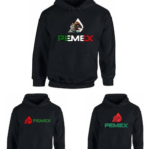 Könnte beinhalten: Schwarze Kapuzenpullover mit dem Wort „PEMEX“ in Grün und Rot. Einer zeigt ein weißes Tropfendesign mit einem Adler und der mexikanischen Flagge. Die anderen beiden haben ein rotes Tropfendesign.