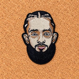 Nipsey Hussle Aufnäher zum Aufbügeln | Nip-Aufnäher zum Aufbügeln für Mützen, Pullover, Jacken, Hemden, Tragetaschen und mehr.