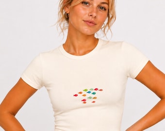 Camiseta con estampado de bancos de peces, camiseta raglán de bebé con estampado de peces coloridos, top gráfico minimalista de verano, linda camiseta marina costera para mujer, camiseta estética del océano.