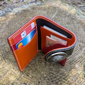 Cartera con broche hecha a mano en piel de becerro italiana, gran capacidad para tarjetas, duradera y elegante