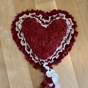 Handgefertigtes Maiherz / Muttertag / Geschenk für Oma, Mutter oder Schwiegermutter