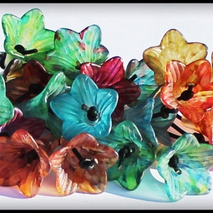 Lucite Trumpet Lilies Flower Beads Olive and Rose image 4