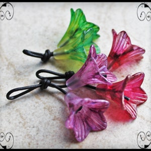 Lucite Trumpet Lilies Flower Beads Olive and Rose image 5