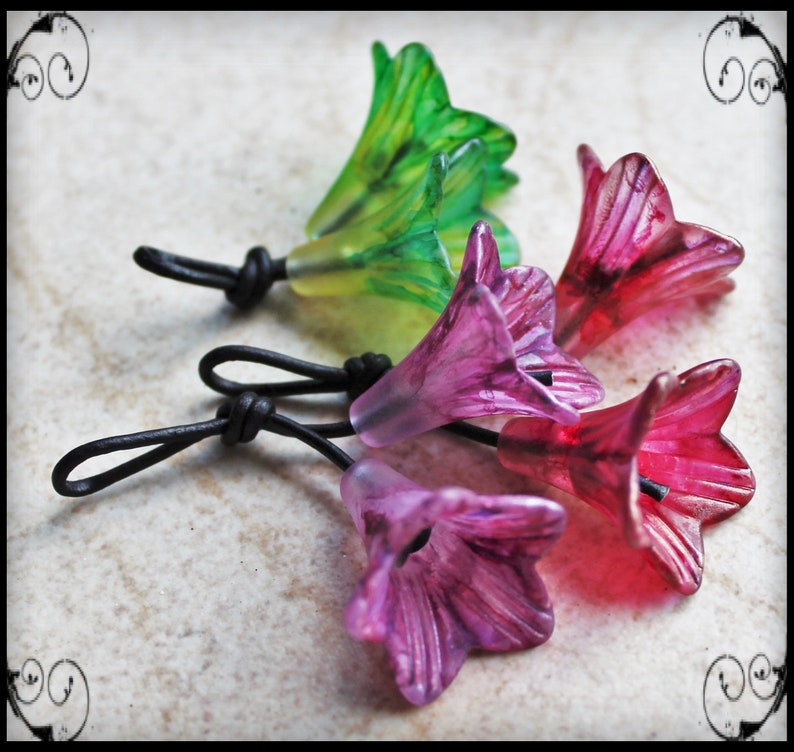 Lucite Trumpet Lilies Flower Beads Olive and Rose image 5