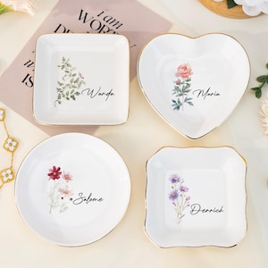 Custom Birth Flower Trinket Dish, Birthflower Ring Dish, Birthday Gift for Friends, Wedding Ring Dish, Bridesmaid Gift, Birthday Party Gift