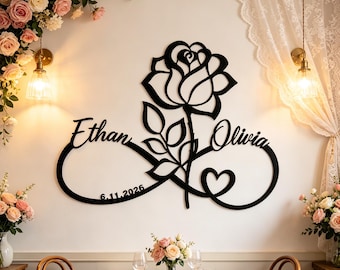 Targa da parete in metallo personalizzata con rosa dell'infinito per coppie, decorazione da parete in metallo personalizzata con due nomi e data dell'anniversario, regalo di nozze o di inaugurazione della casa.