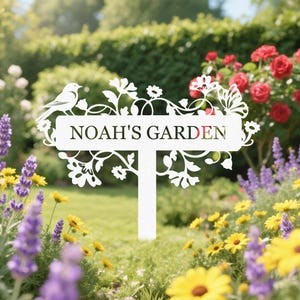 Custom Garden Metal Sign,Bird with Flower Garden Stake,Personalized Flower Design,Custom Garden Name Sign,Garden Sign Decor,Outdoor Yard Art