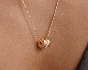 Collier prénom personnalisé gravé, bijoux nom de famille personnalisés, collier plusieurs anneaux avec nom, cadeau prénom pour maman, cadeaux commémoratifs pour elle