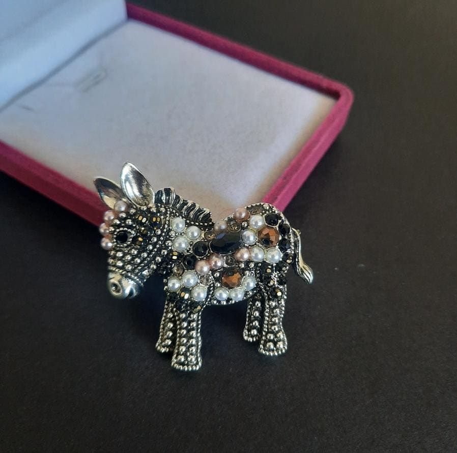 Elegant Donkey Brooch Pin For Women - Beaded Coat Jacket Accessory, Gift For Her