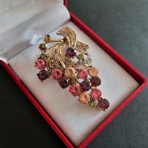 Pink, Amber, Purple Rhinestone Grape Cluster Brooch | Warm Autumn Tones Gold Tone Pin Badge | Statement Botanical Costume Jewelry (X07)