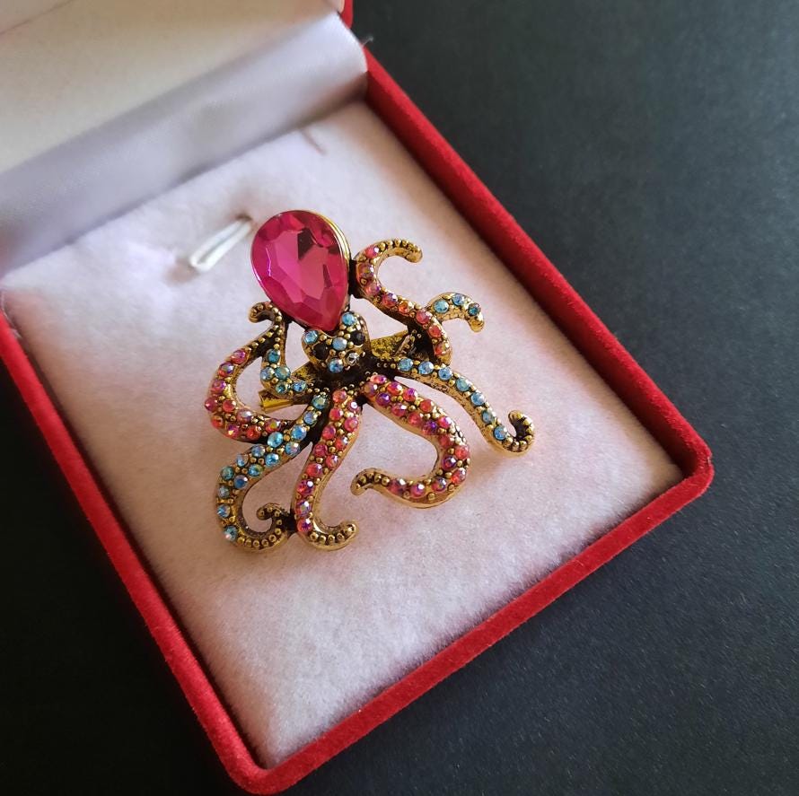 Broche pieuvre steampunk avec fleur kraken - Un grand marché