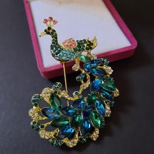 Peacock Brooch Crystal Rhinestone Bird Shawl Pin Broach Multicolored Jewellery