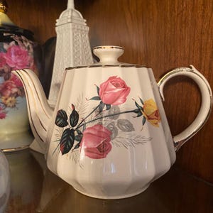 Vintage Sadler teapot