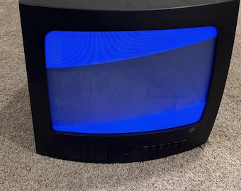 GE 13GP341 TX808A Color TV Television CRT Retro Gaming No Remote *tested works*