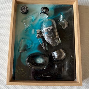 Framed Resin Art – Broken Bottle Design